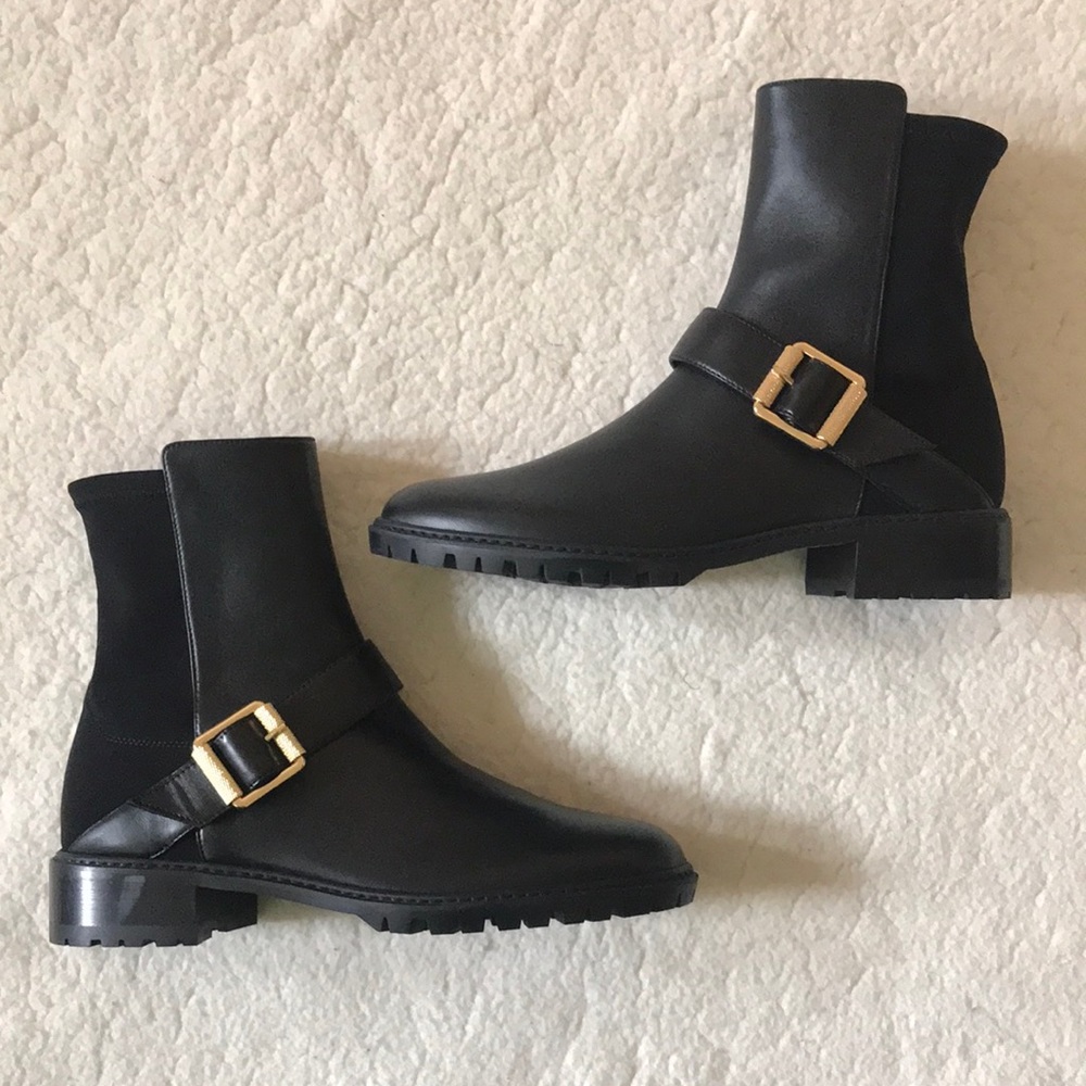 NWOB | Stuart Weitzman | Black Leather Ryder Lift Gold Buckle Bootie Size 7 - Picture 1 of 10